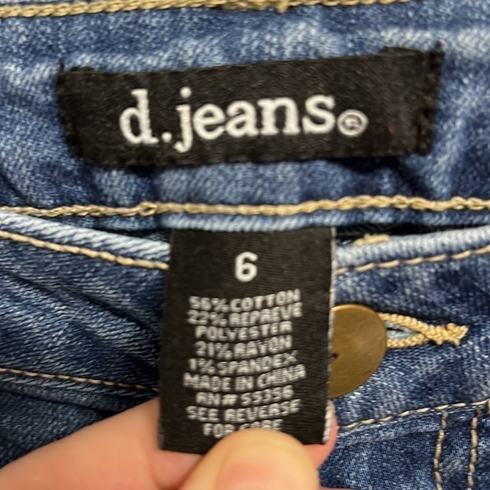 d.jeans Capri jeans size 6. - Picture 2 of 7